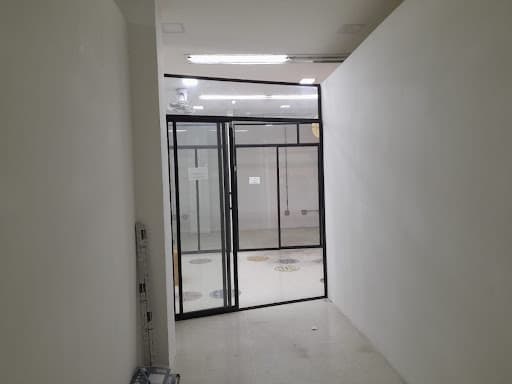 Local en arriendo en Copacabana — foto 3 de 14