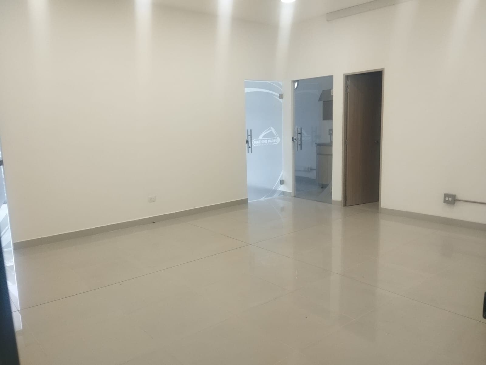 Local en arriendo en La Palma, Belen, Medellín — foto 1 de 7