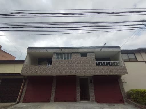 Casa Vivienda en arriendo en Suramericana, Laureles, Medellín — foto 1 de 20