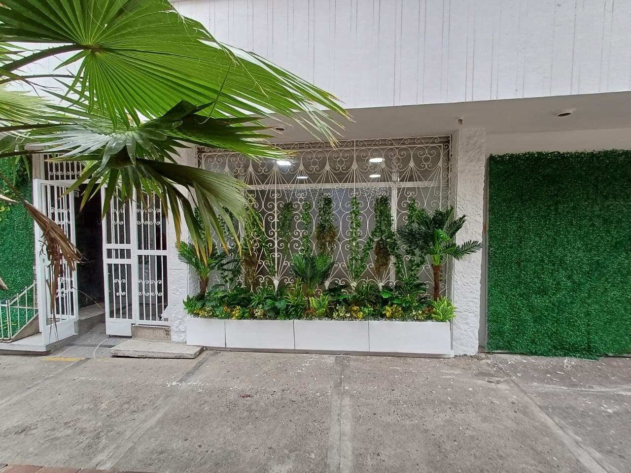 Casa Comercial en arriendo en Centro Medellín — foto 1 de 20