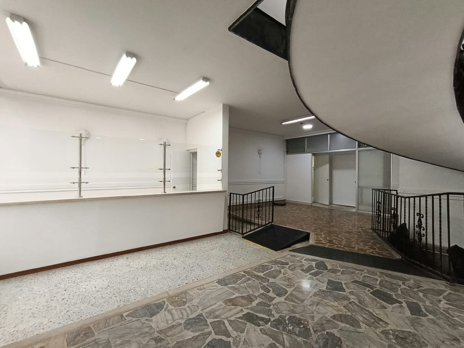 Casa Comercial en arriendo en Centro Medellín — foto 5 de 20