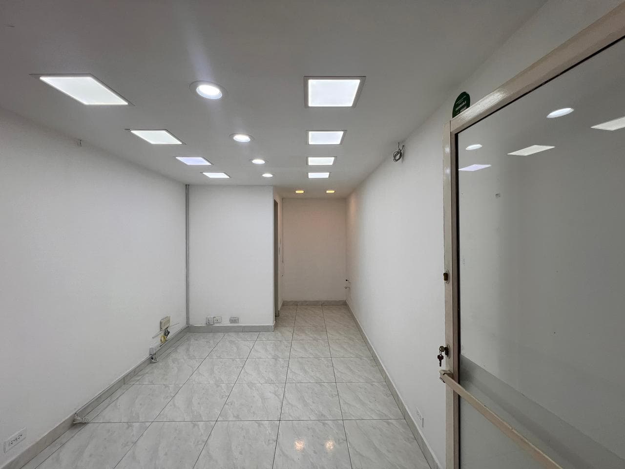 Local en arriendo en San Diego, El Poblado, Medellín — foto 3 de 14
