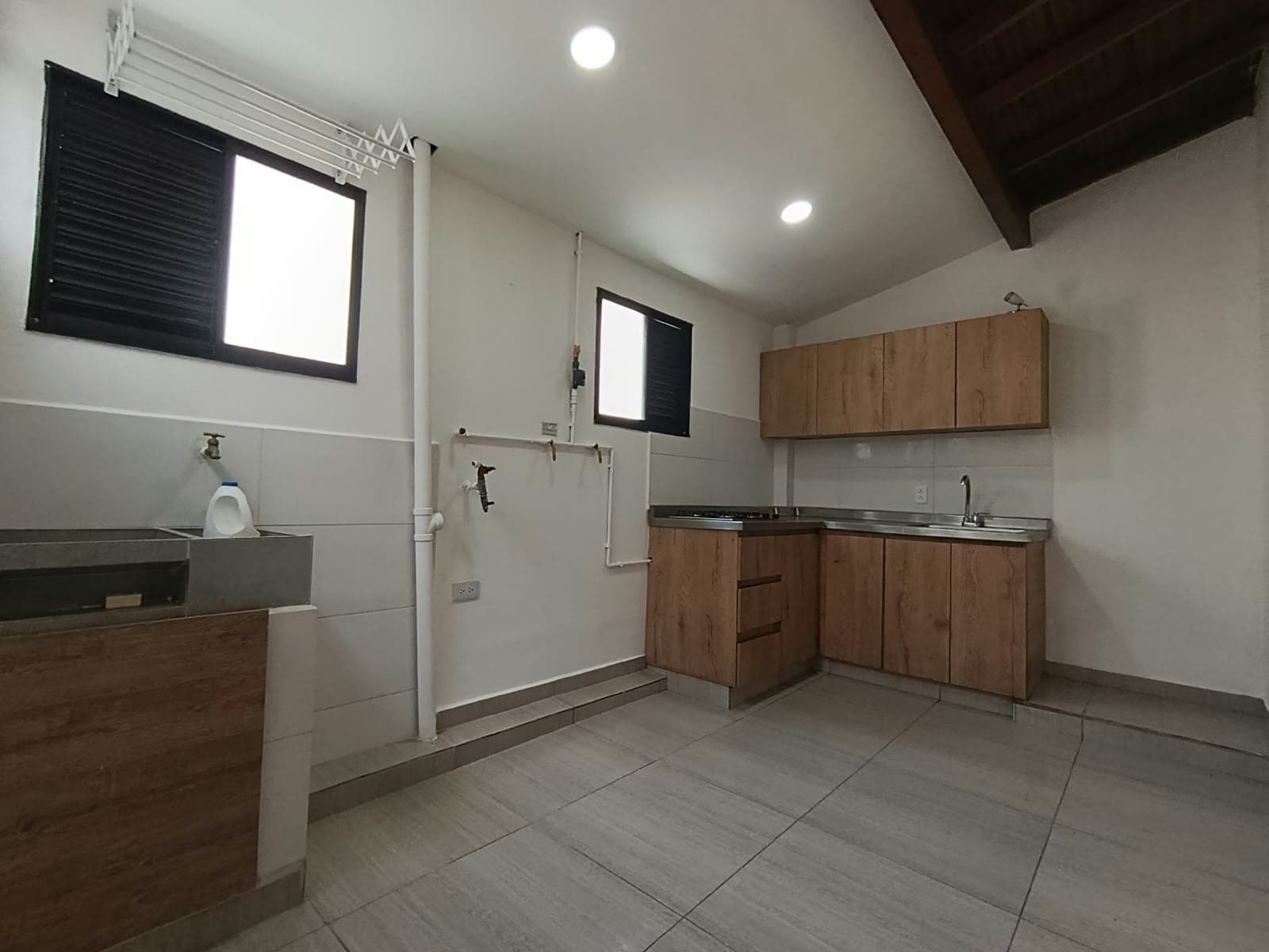 Apartamento en arriendo en Buenos Aires, Centro, Medellín — foto 2 de 14