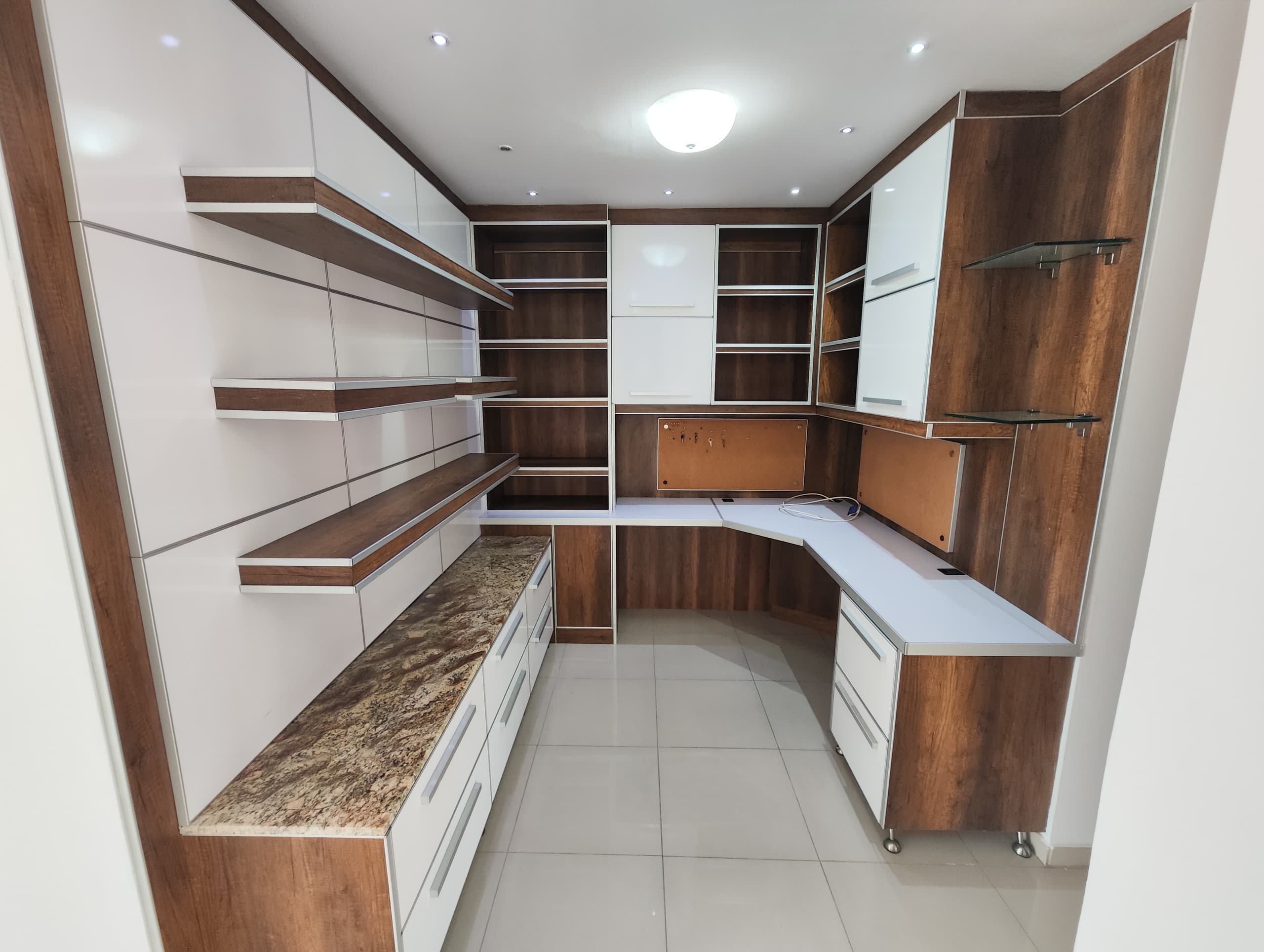 Apartamento en arriendo en Laureles, Medellín — foto 5 de 17