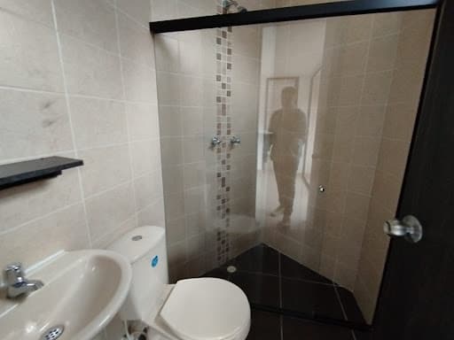 Apartamento en arriendo en Lorena, Laureles, Medellín — foto 2 de 12