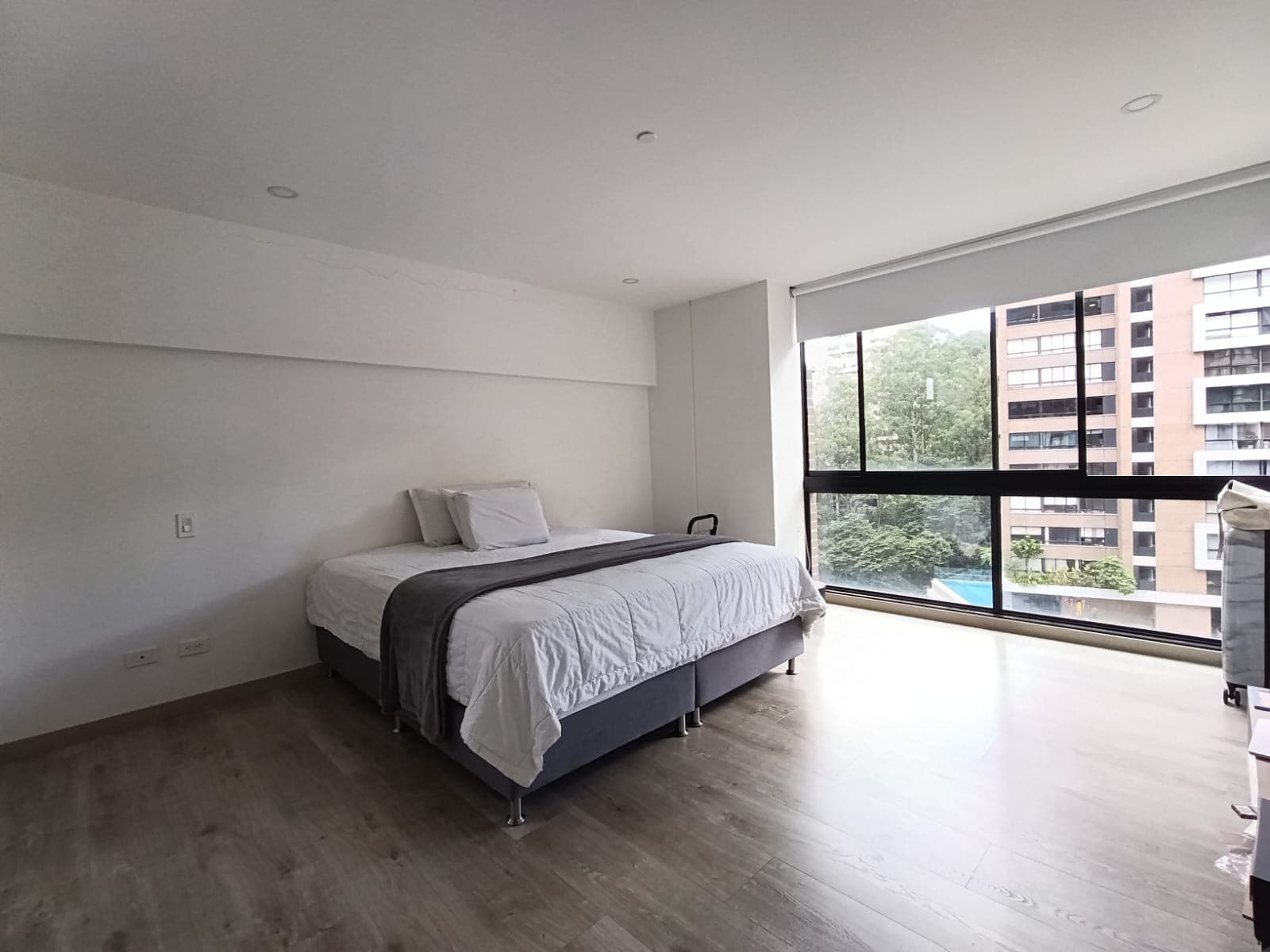 Apartamento en arriendo en Altos Del Cola Del Zorro, El Poblado, Medellín — foto 1 de 20