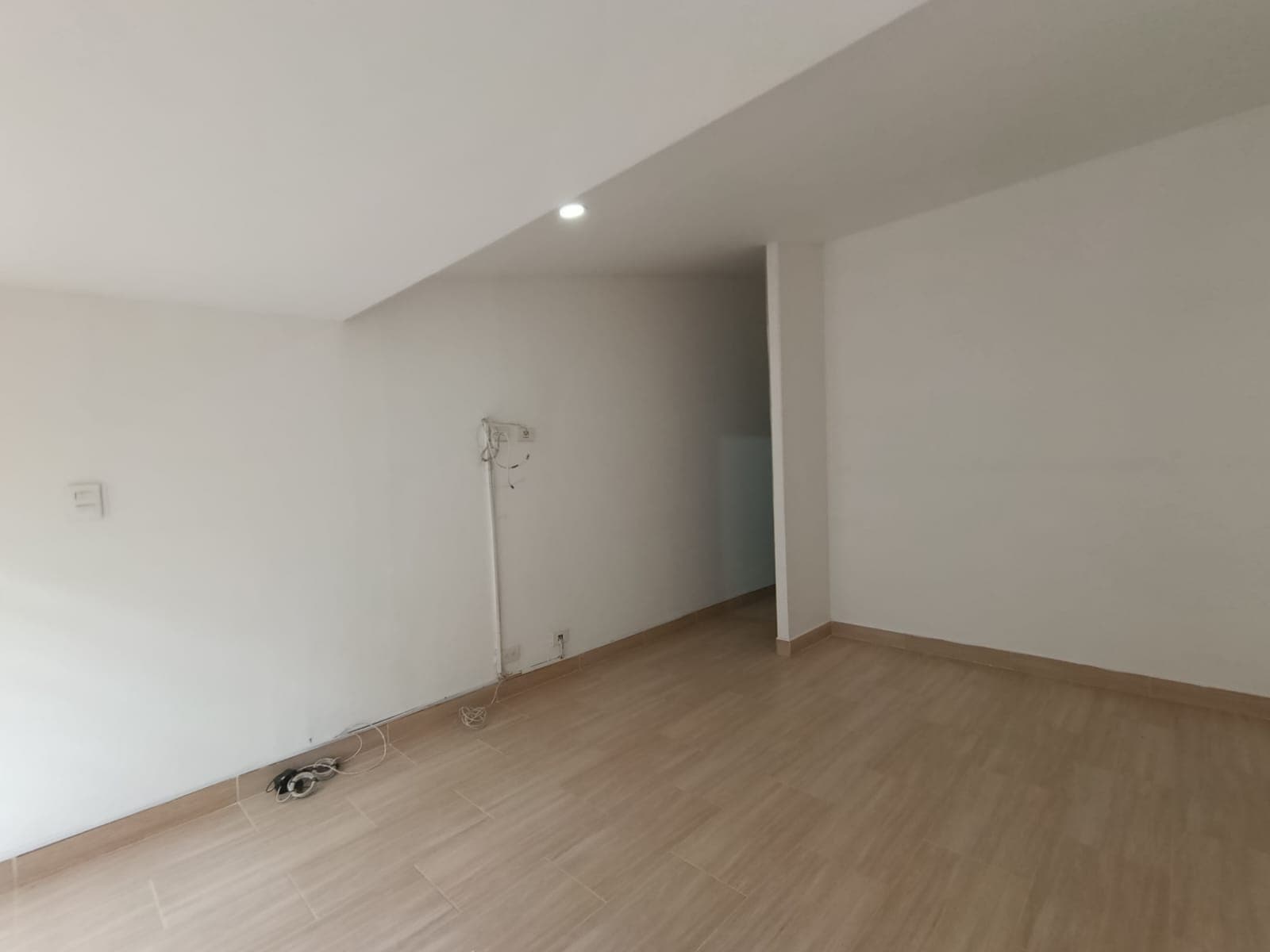 Casa Vivienda en arriendo en El Tesoro, El Poblado, Medellín — foto 2 de 20
