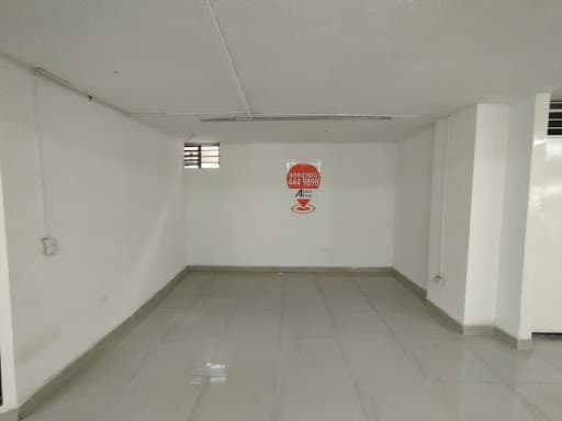 Local en arriendo en La Candelaria, Centro, Medellín — foto 3 de 8