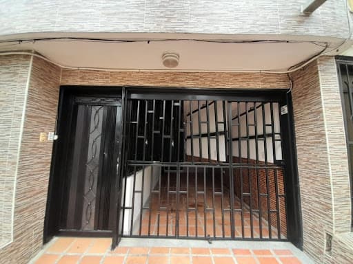 Apartaestudio en arriendo en El Nogal Los Almendros, Belen, Medellín — foto 1 de 19