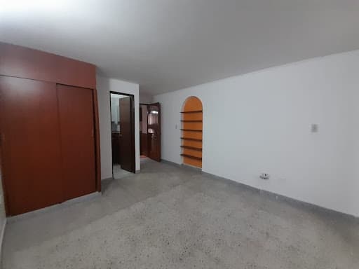 Apartaestudio en arriendo en El Nogal Los Almendros, Belen, Medellín — foto 2 de 19