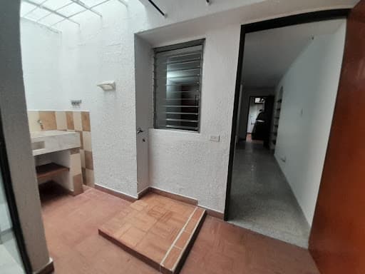 Apartaestudio en arriendo en El Nogal Los Almendros, Belen, Medellín — foto 5 de 19
