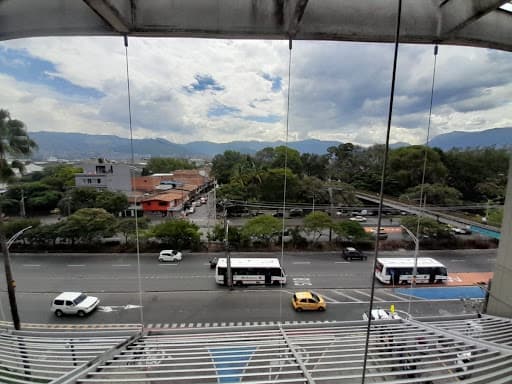 Local en arriendo en Santa Fé, Guayabal, Medellín — foto 3 de 19