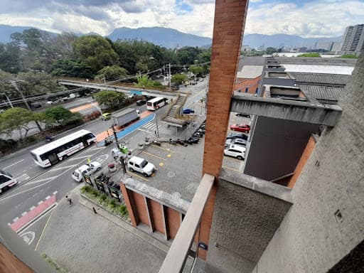 Local en arriendo en Santa Fé, Guayabal, Medellín — foto 5 de 19