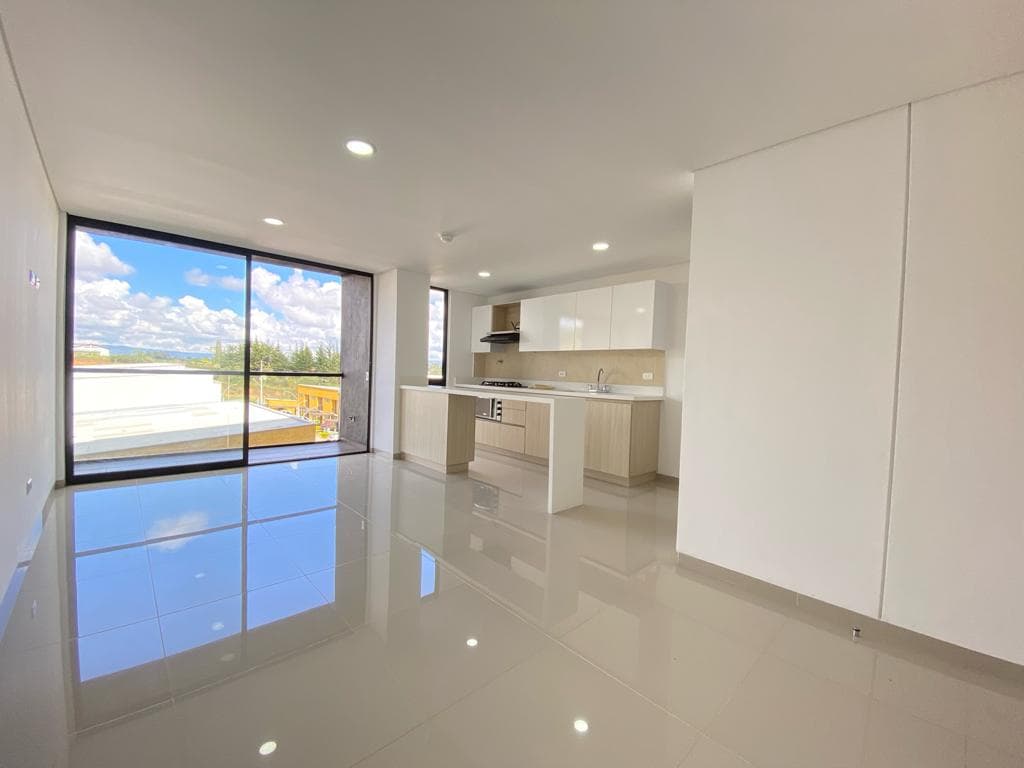 Apartamento en arriendo en Marinilla — foto 1 de 20