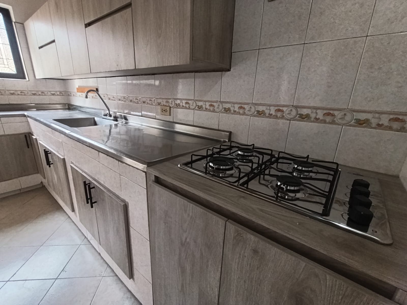 Casa Vivienda en arriendo en La Floresta, La America, Medellín — foto 2 de 20