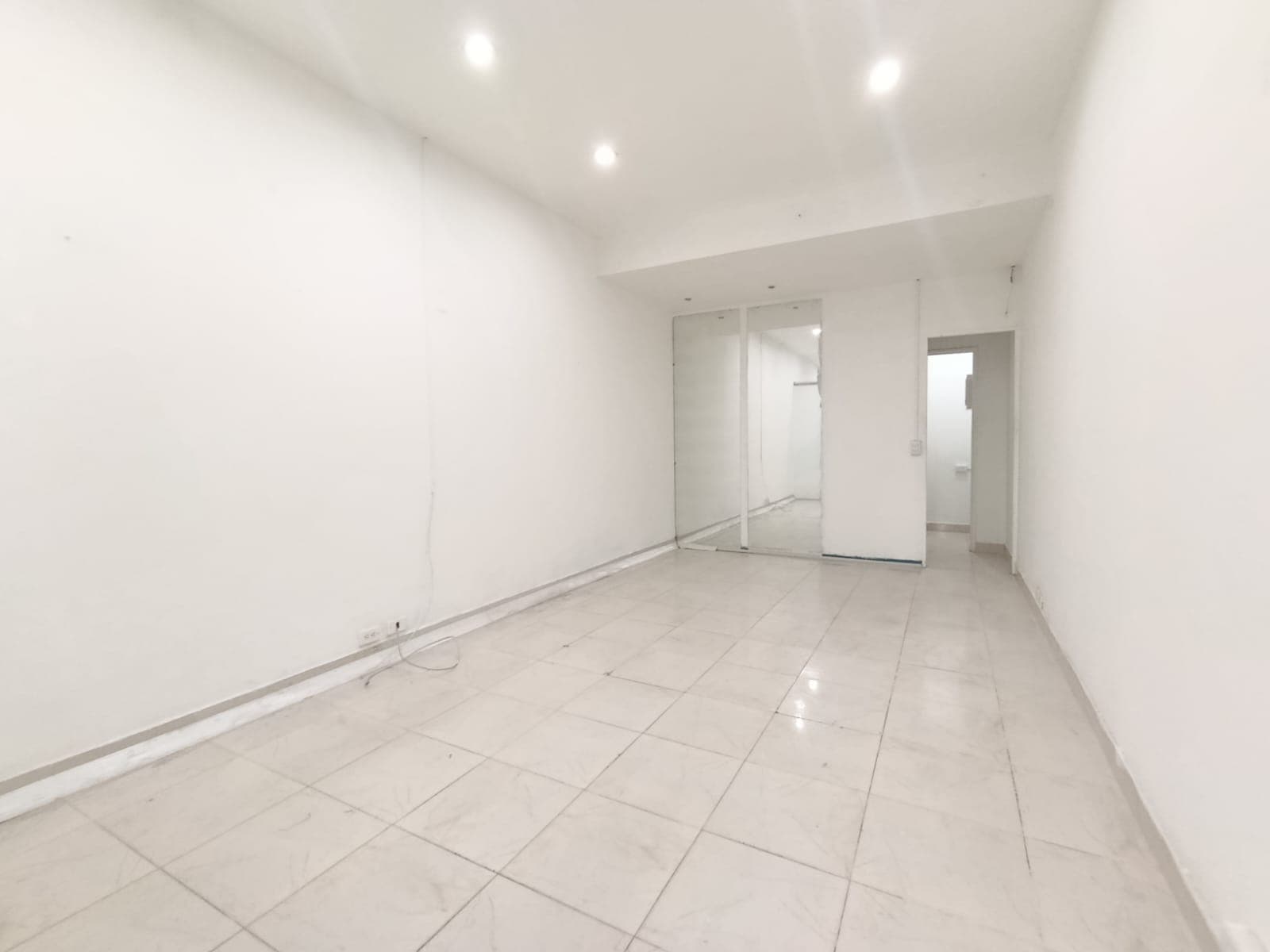 Local en arriendo en San Diego, El Poblado, Medellín — foto 4 de 12