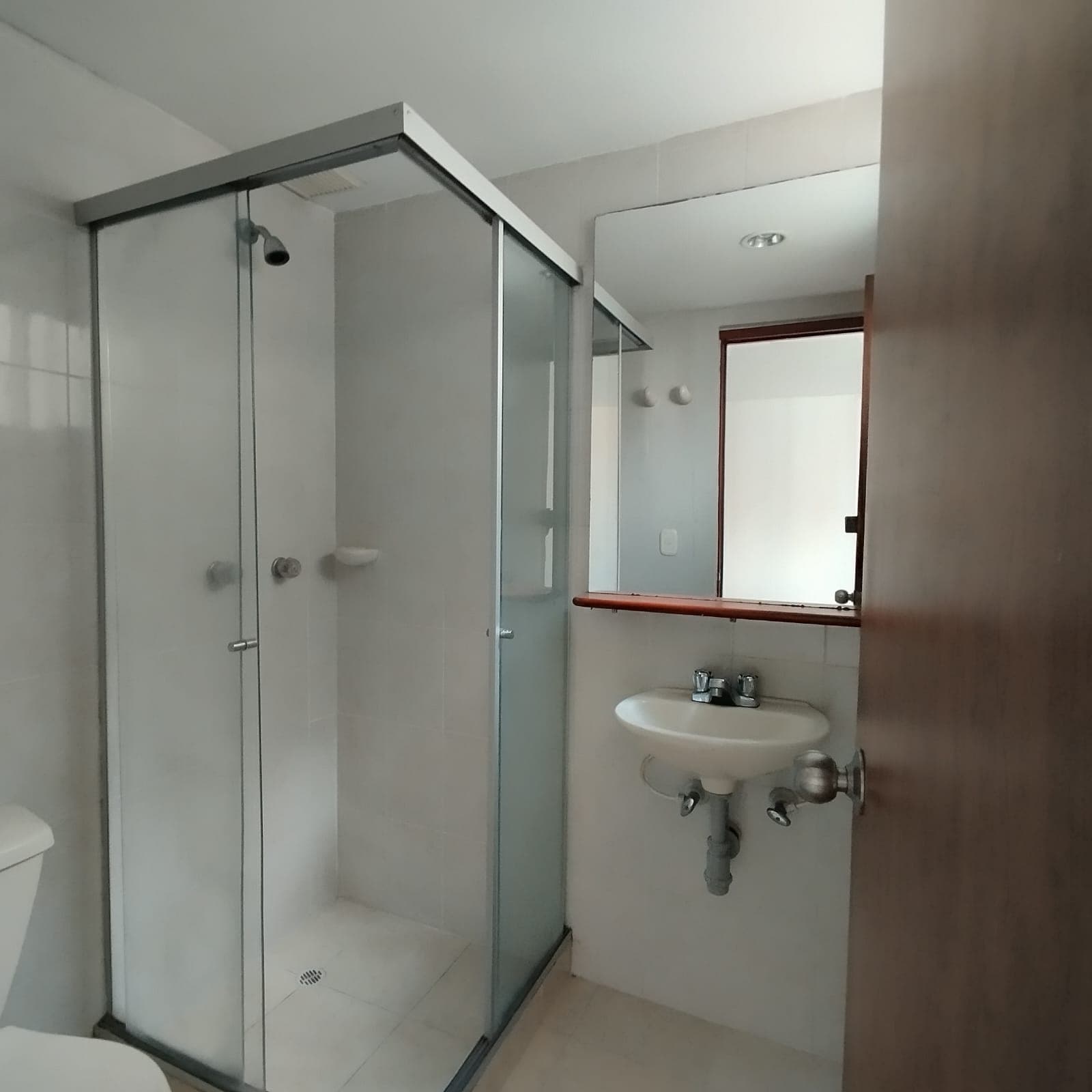 Apartamento en arriendo en Castropol, El Poblado, Medellín — foto 3 de 16