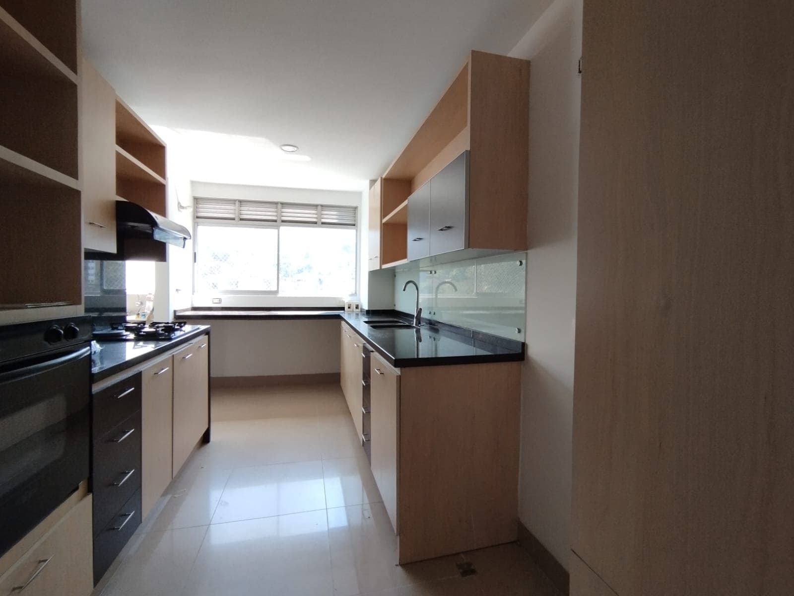 Apartamento en arriendo en La Florida El Poblado, Medellín — foto 2 de 20