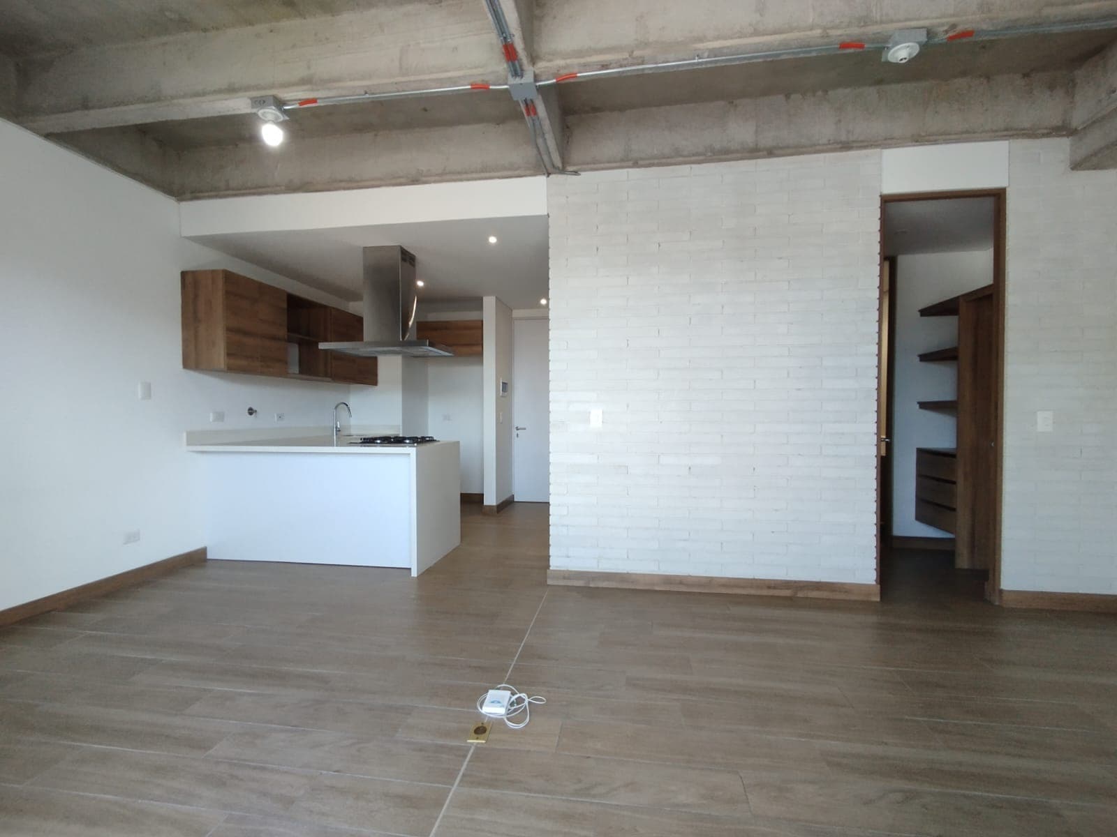 Apartaestudio en arriendo en Ciudad Del Rio, El Poblado, Medellín — foto 4 de 15