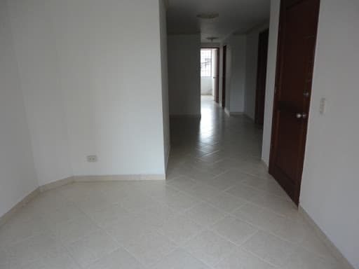 Apartamento en arriendo en San Joaquín, Laureles, Medellín — foto 1 de 15