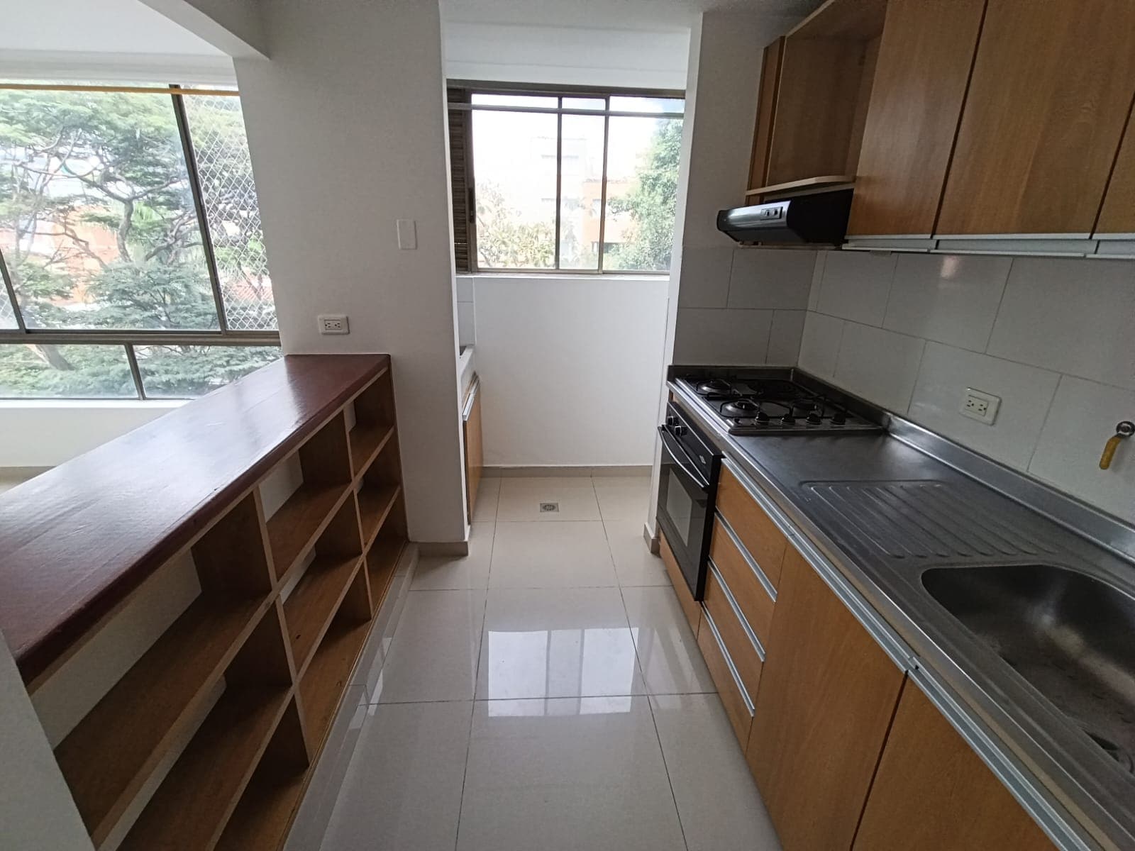 Apartamento en arriendo en Laureles, Medellín — foto 2 de 15