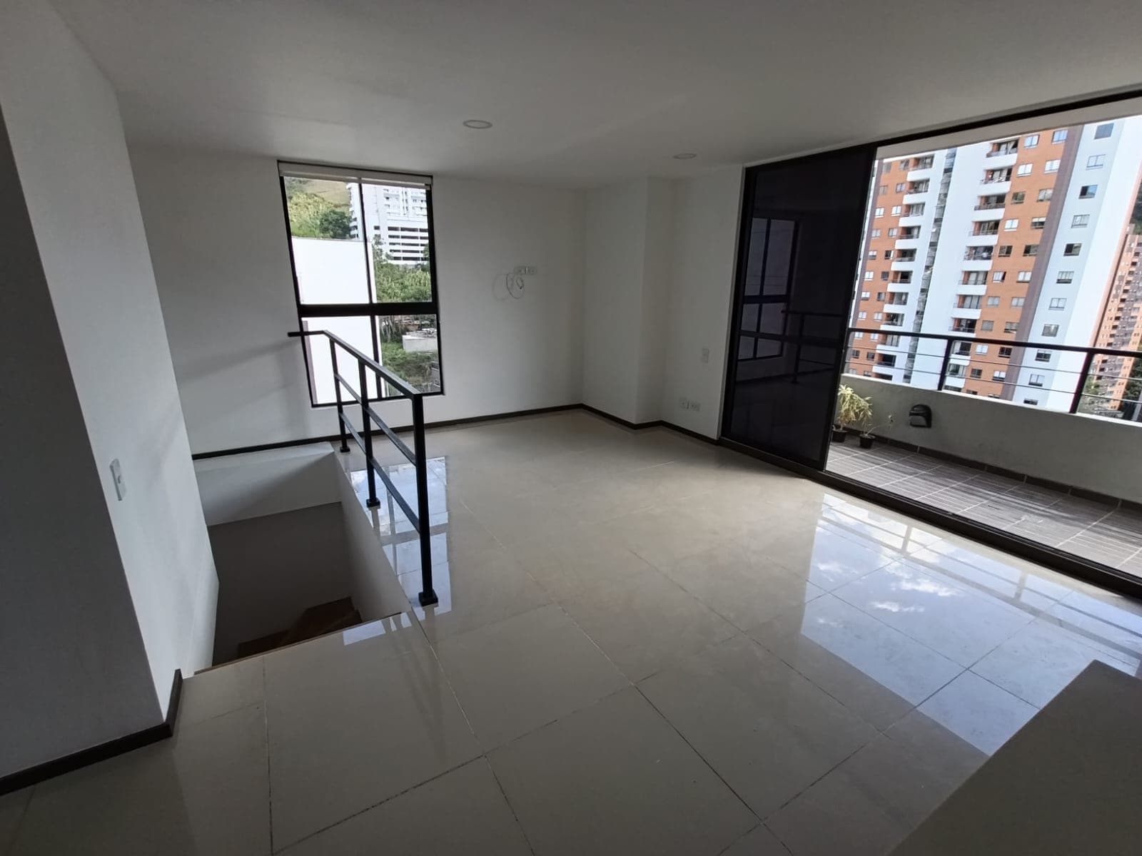Apartamento en arriendo en Vereda Las Lomitas, Sabaneta — foto 2 de 15