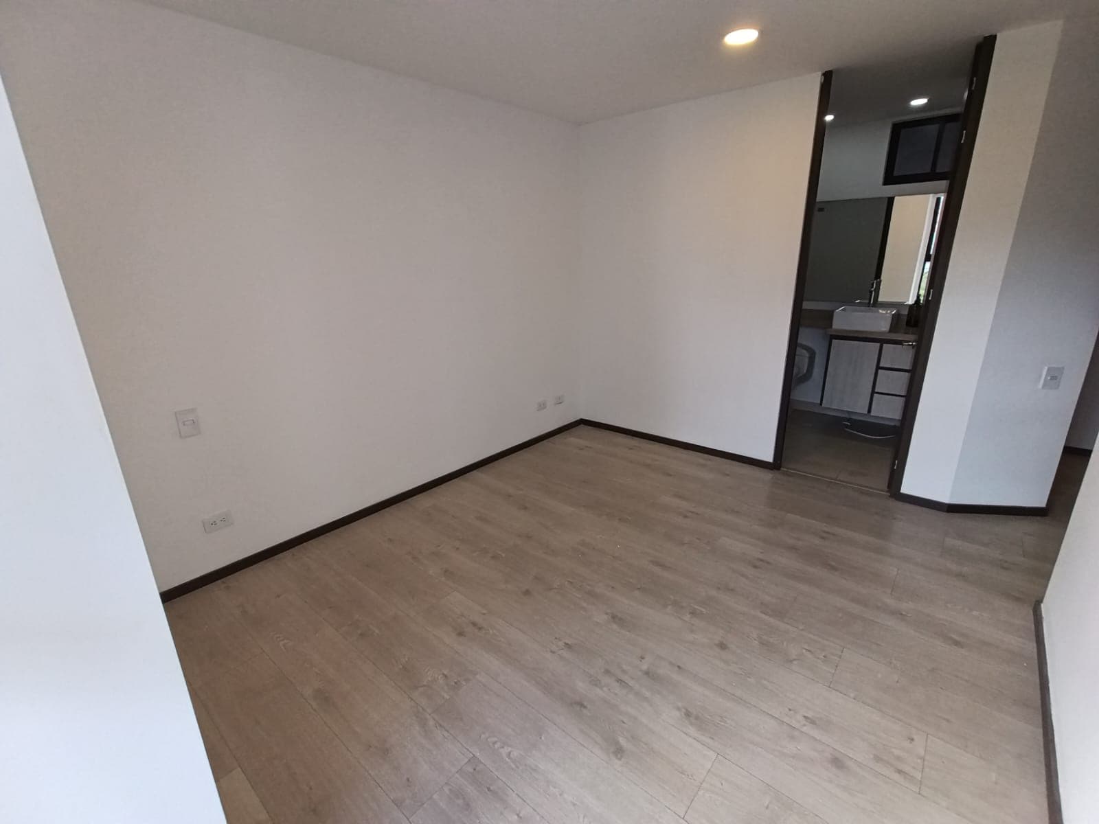 Apartamento en arriendo en Vereda Las Lomitas, Sabaneta — foto 5 de 15