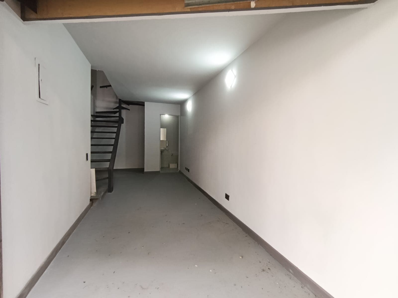 Local en arriendo en Conquistadores, Laureles, Medellín — foto 1 de 11