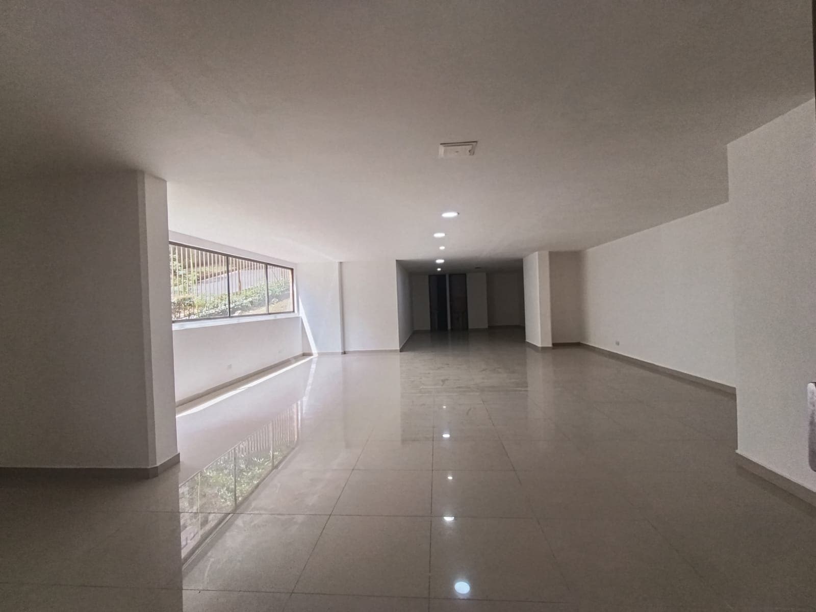 Local en arriendo en Aves María, Sabaneta — foto 1 de 11