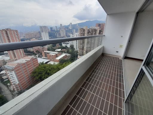 Apartamento en arriendo en Vereda Cañaveralejo, Sabaneta — foto 1 de 17