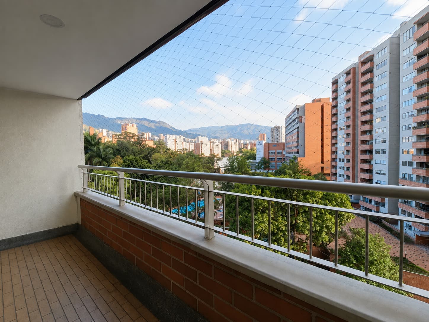 Apartamento en arriendo en Santa María De Los Ángeles, El Poblado, Medellín — foto 1 de 19