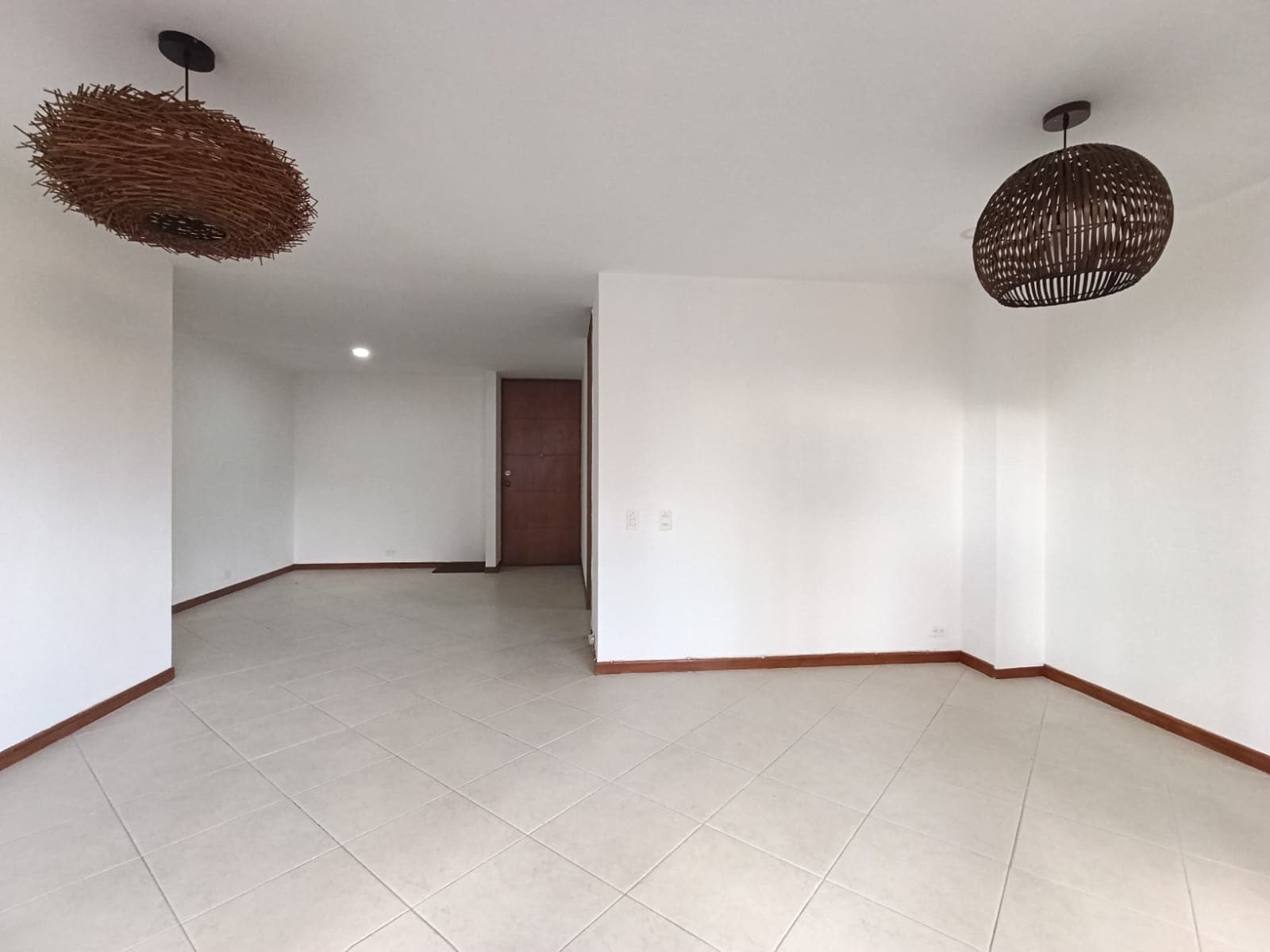 Apartamento en arriendo en Santa María De Los Ángeles, El Poblado, Medellín — foto 3 de 19