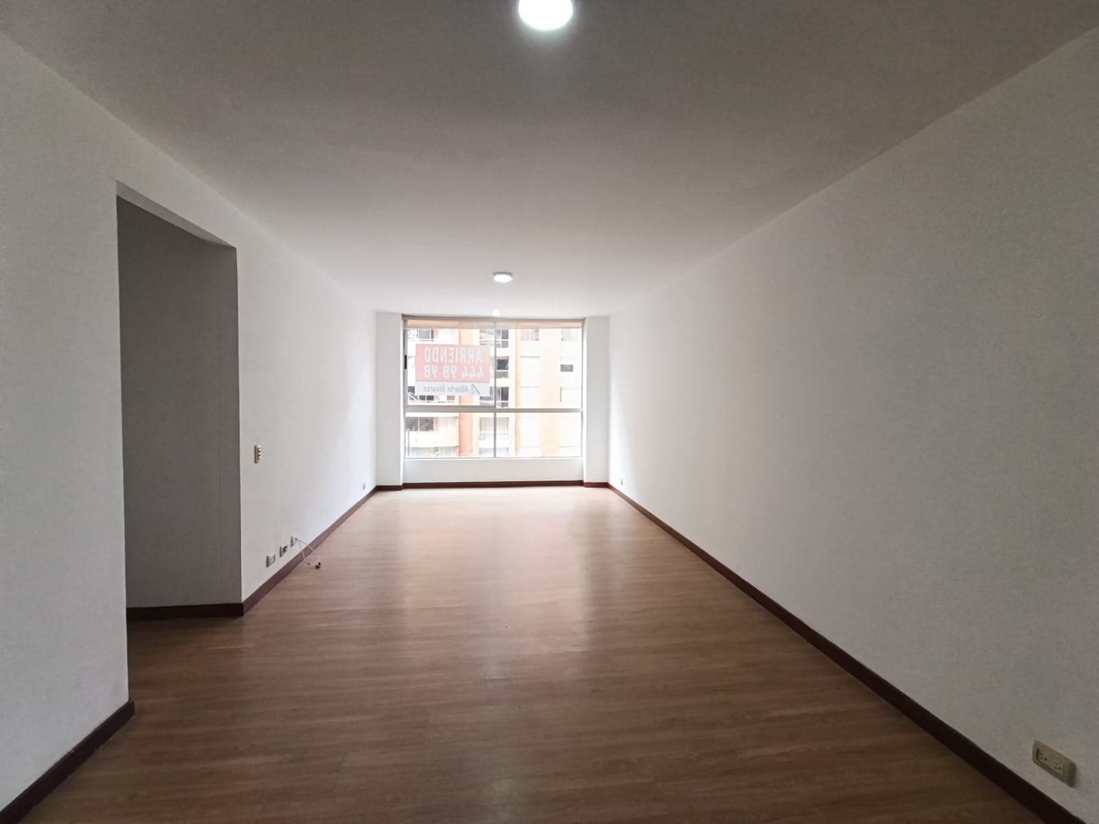 Apartamento en arriendo en Aguacatala, El Poblado, Medellín — foto 2 de 17