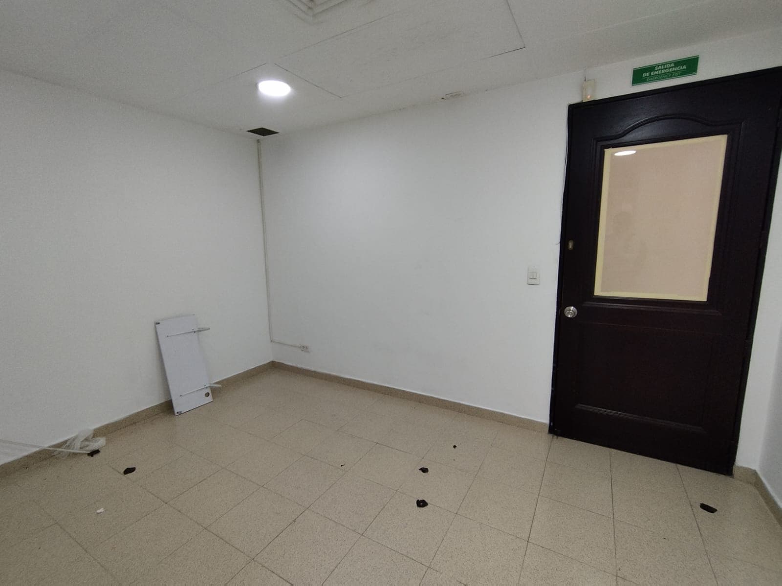 Oficina en arriendo en Patio Bonito, El Poblado, Medellín — foto 2 de 8