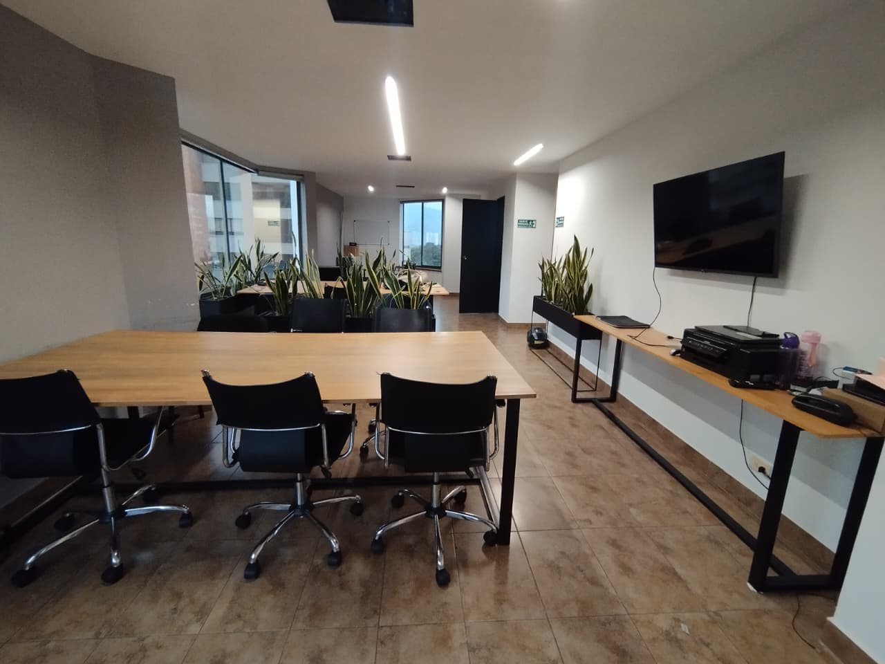 Oficina en arriendo en Parque, El Poblado, Medellín — foto 1 de 11