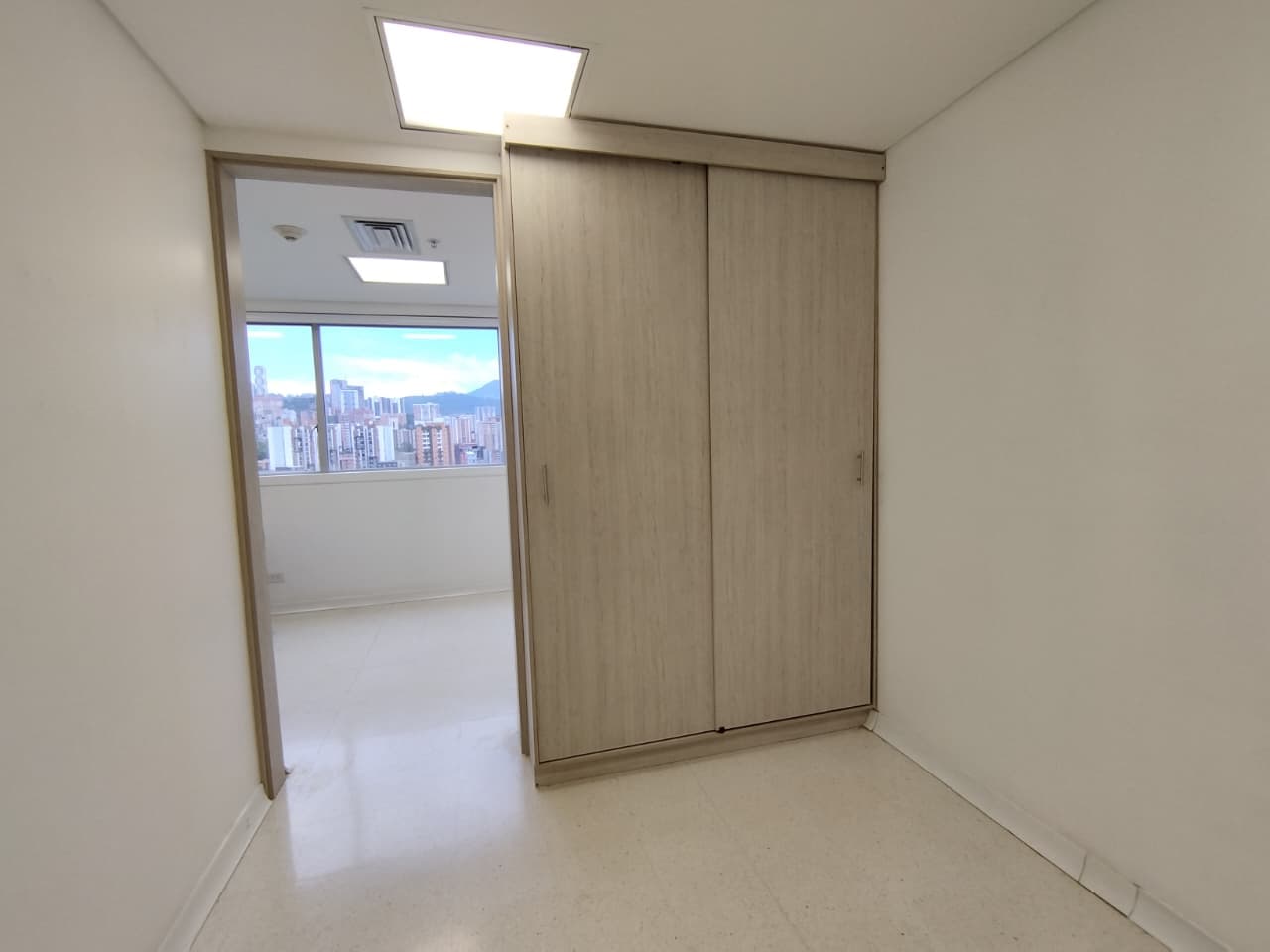 Consultorio en arriendo en Mayorca, Sabaneta — foto 3 de 8