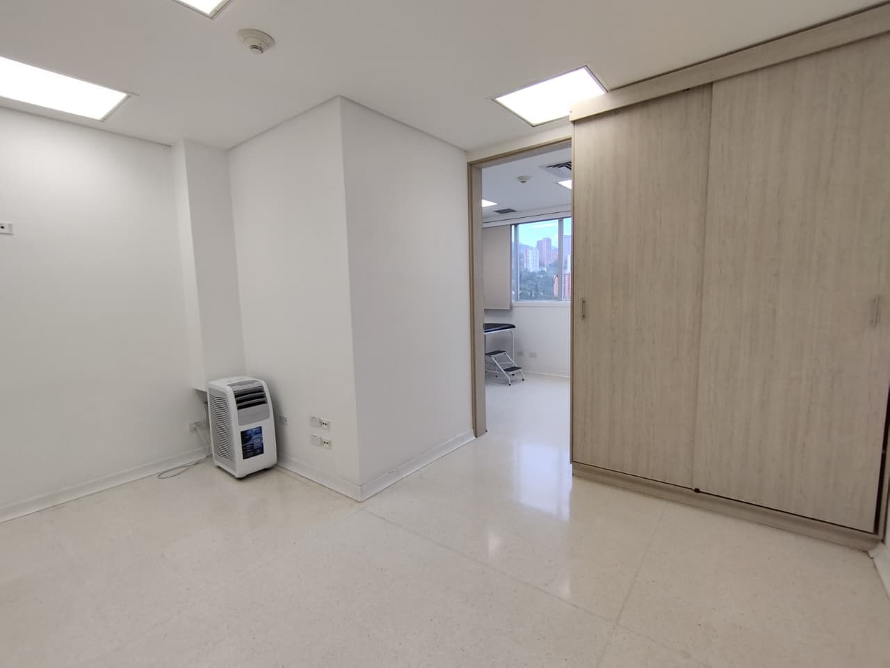 Consultorio en arriendo en Mayorca, Sabaneta — foto 4 de 8