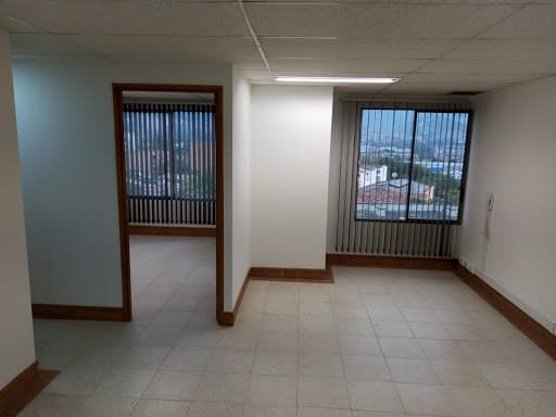Oficina en arriendo en Manila, El Poblado, Medellín — foto 4 de 13