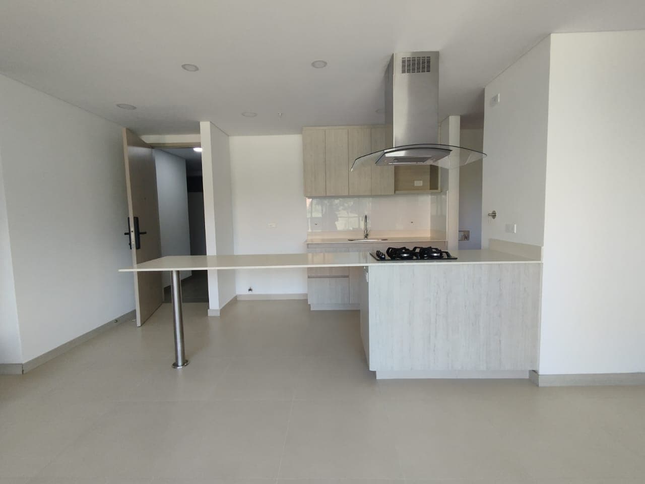 Apartamento en arriendo en Loma del Escobero Envigado — foto 1 de 11