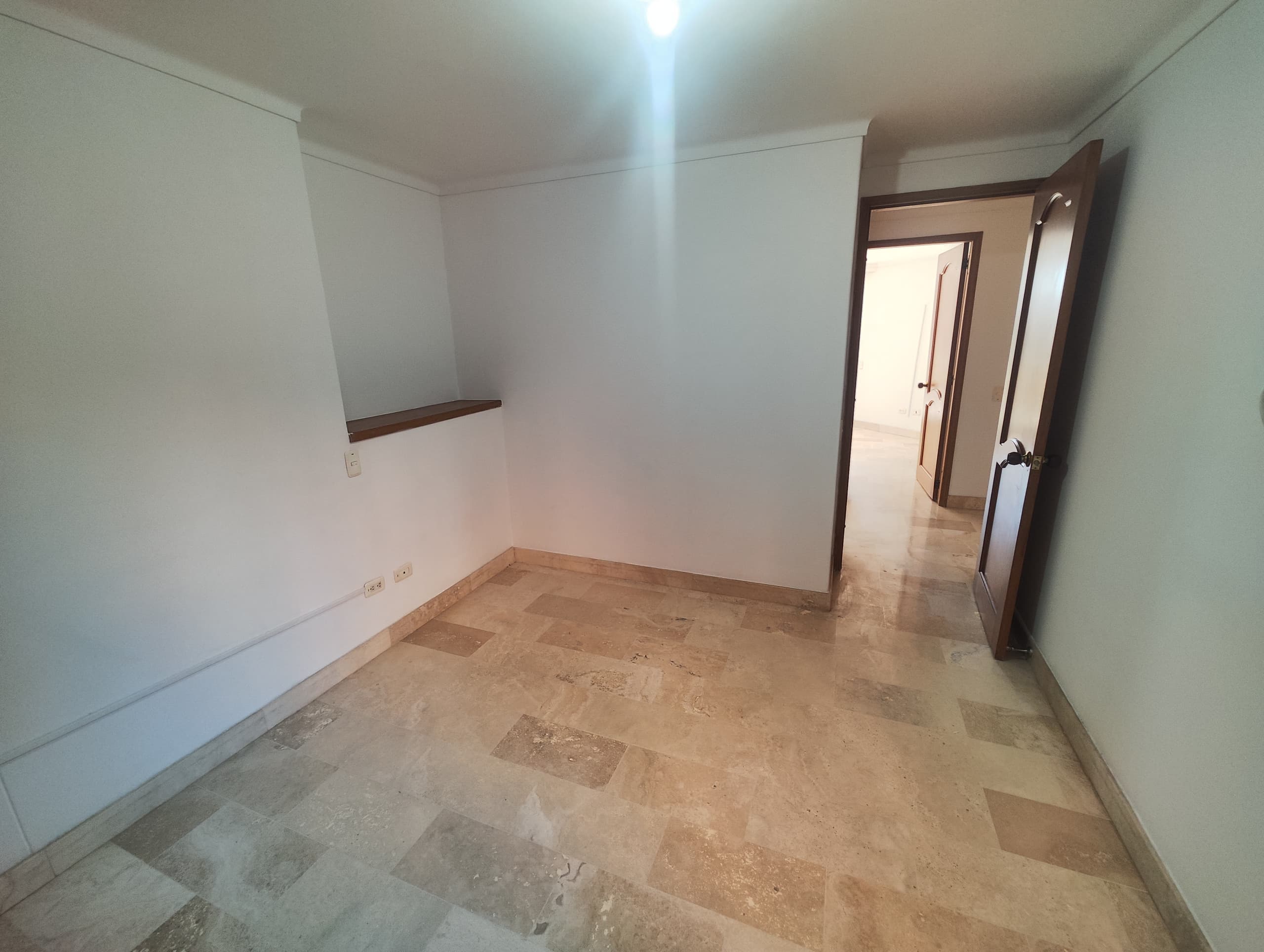 Apartamento en arriendo en Laureles, Medellín — foto 2 de 15