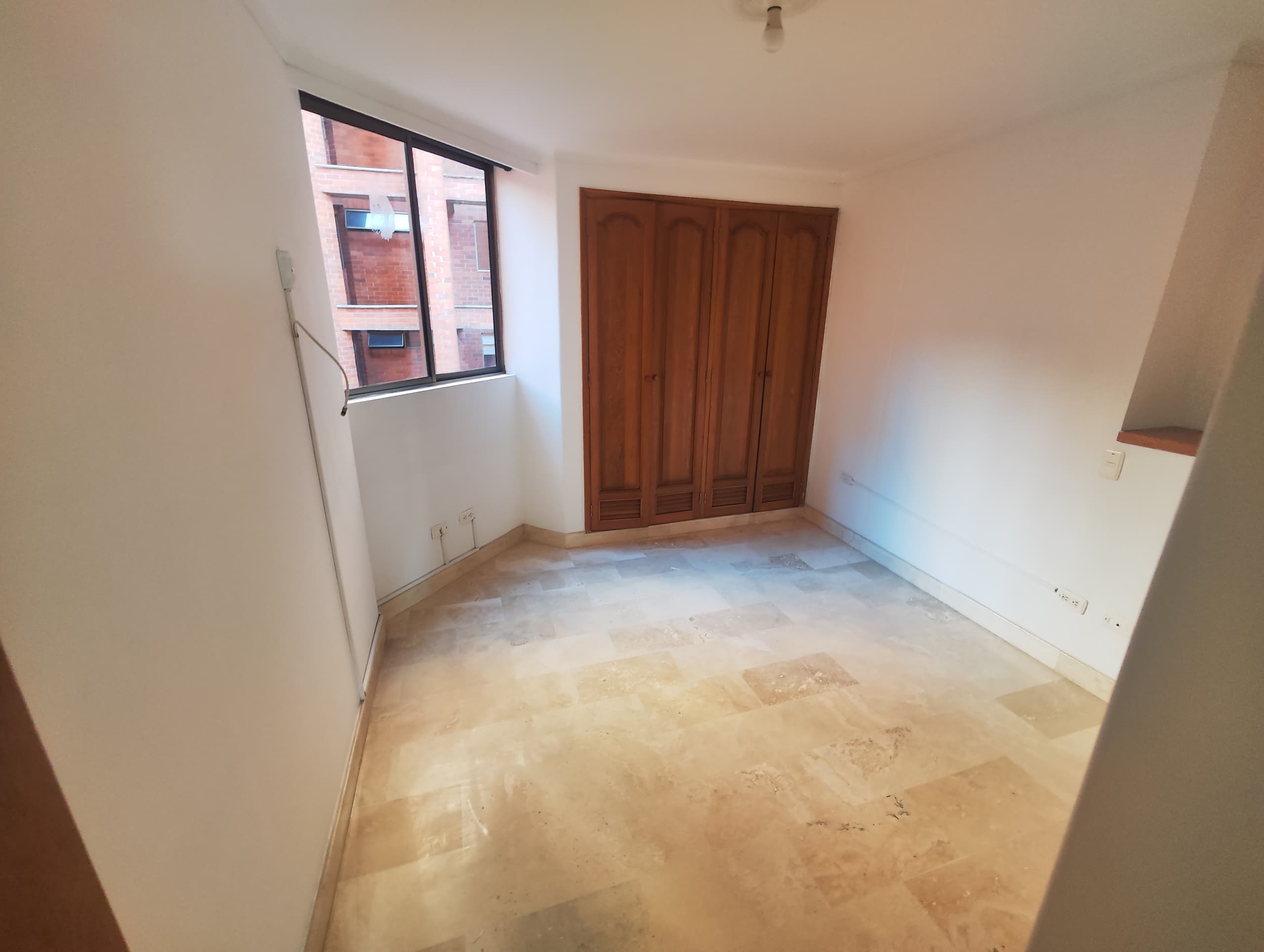 Apartamento en arriendo en Laureles, Medellín — foto 3 de 15