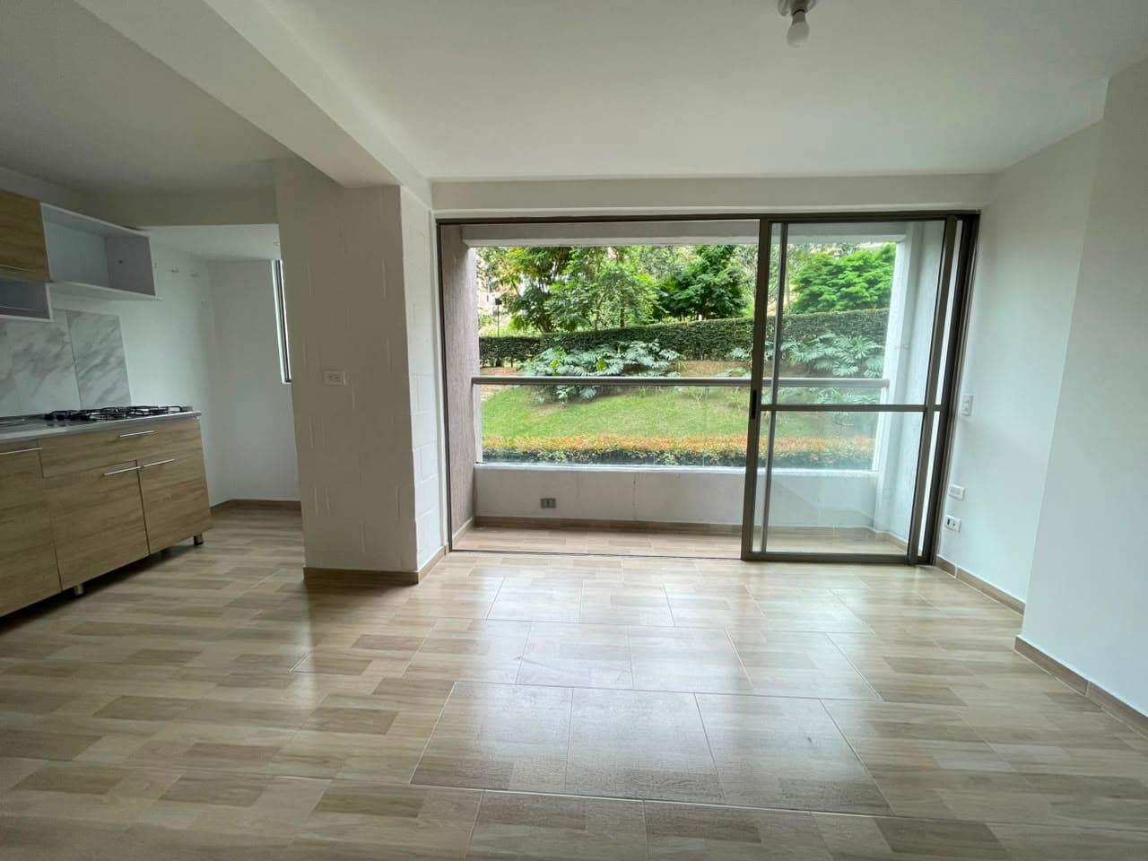Apartamento en arriendo en La Loma De Los Bernal, Belen, Medellín — foto 2 de 20