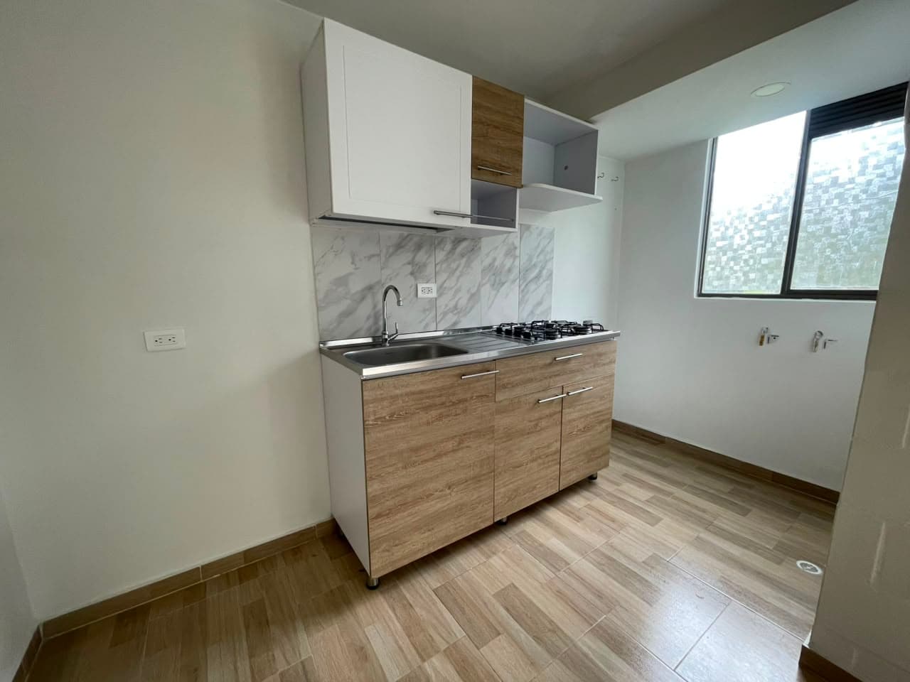 Apartamento en arriendo en La Loma De Los Bernal, Belen, Medellín — foto 3 de 20