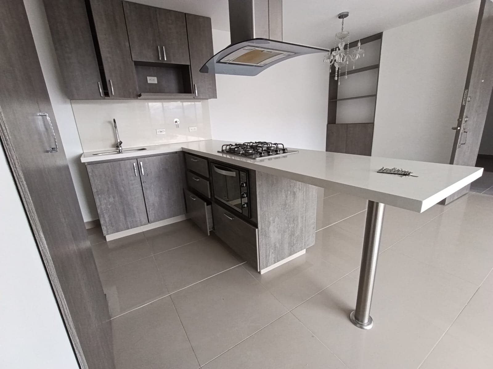 Apartamento en arriendo en El Chinguí, Envigado — foto 3 de 11