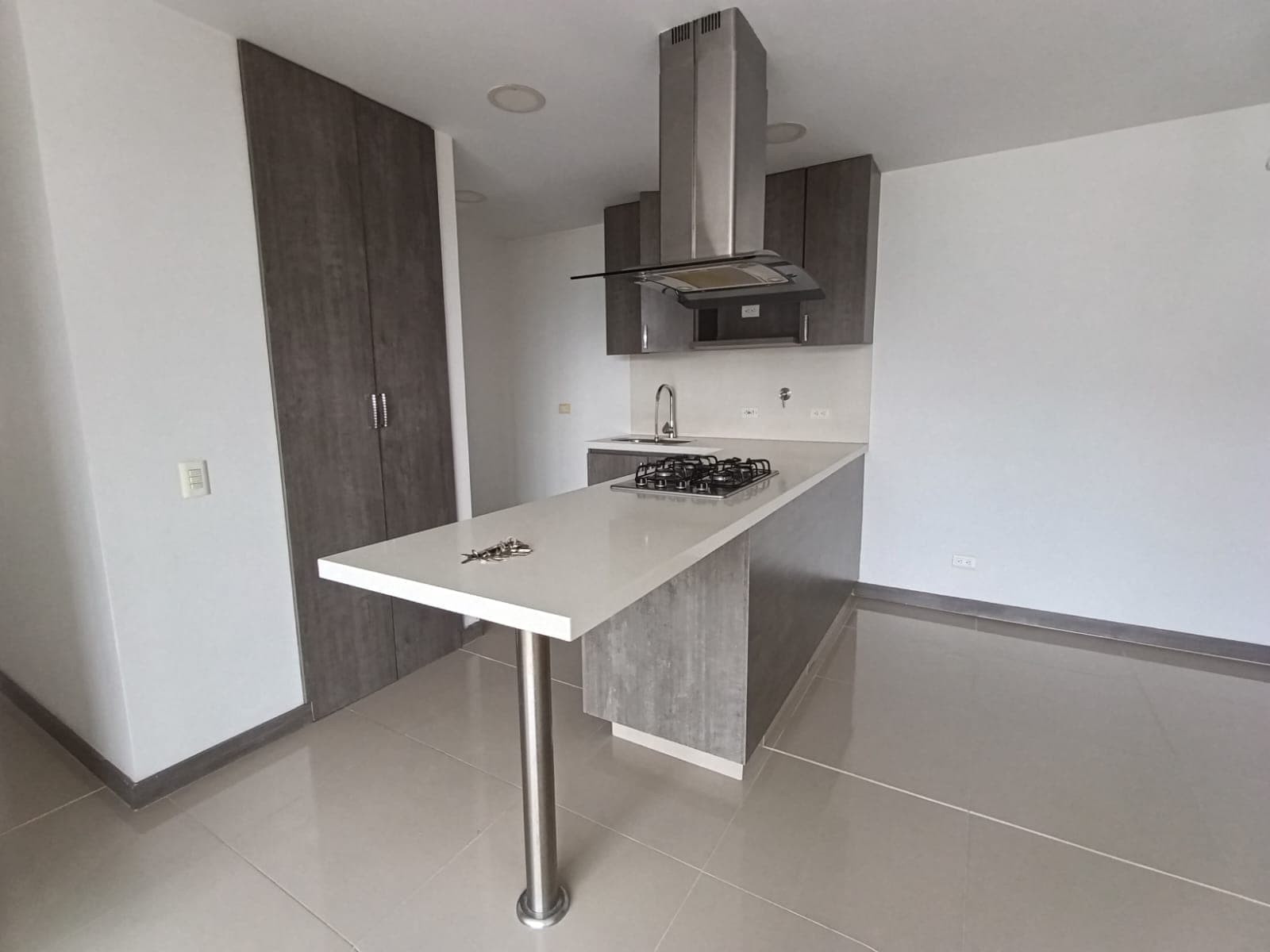 Apartamento en arriendo en El Chinguí, Envigado — foto 5 de 11