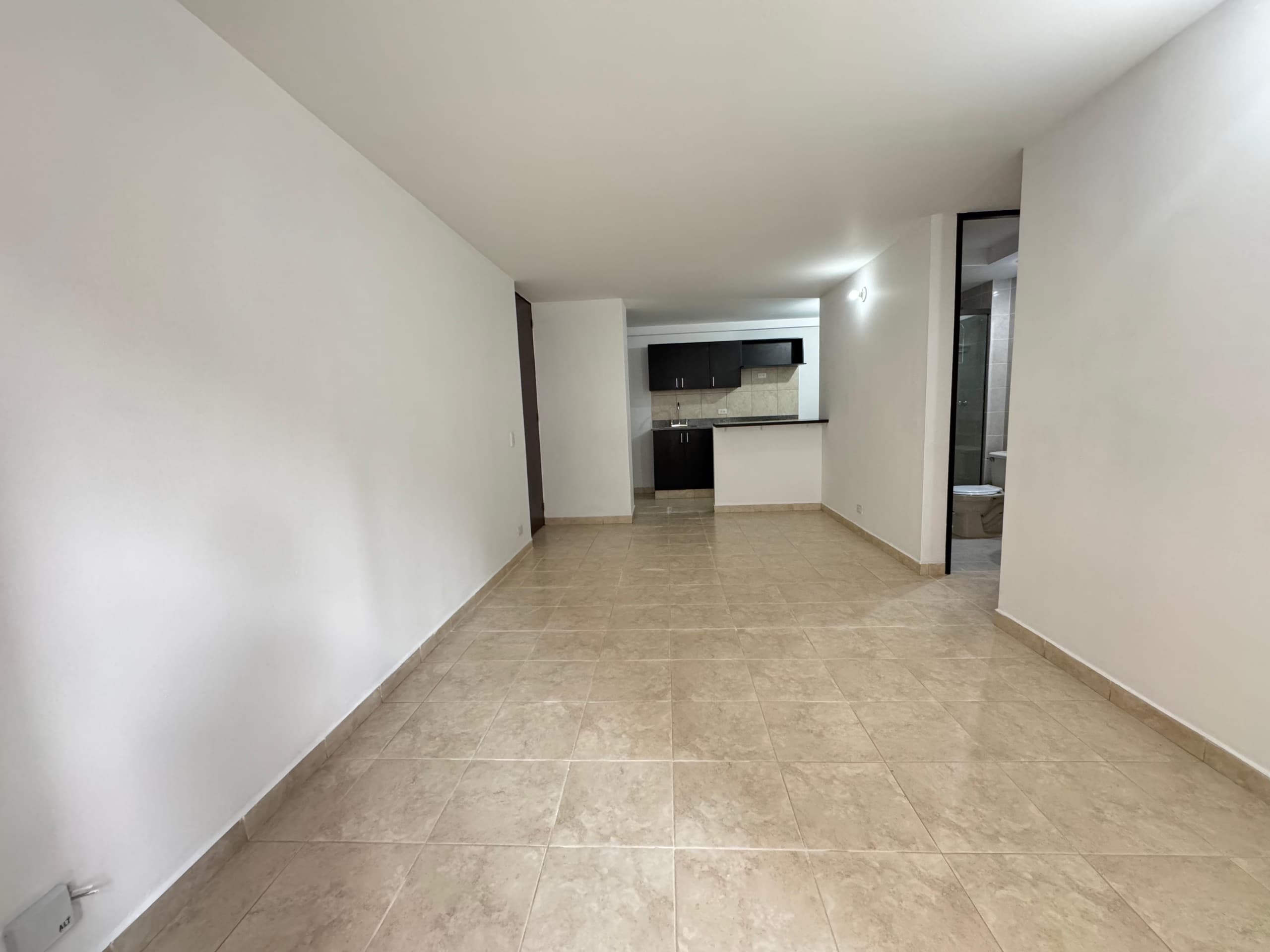 Apartamento en arriendo en Ciudad del Rio, El Poblado, Medellín — foto 3 de 15
