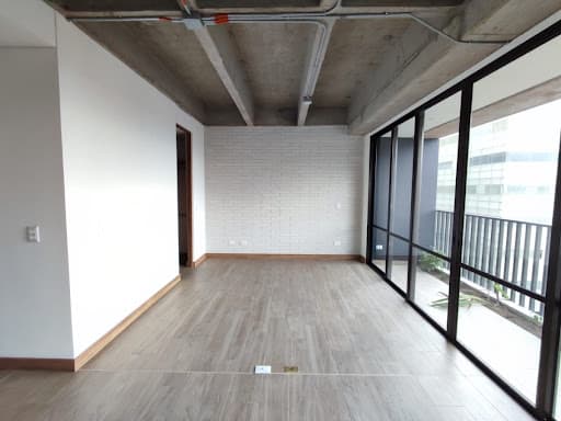 Apartaestudio en arriendo en Ciudad Del Rio, El Poblado, Medellín — foto 1 de 8
