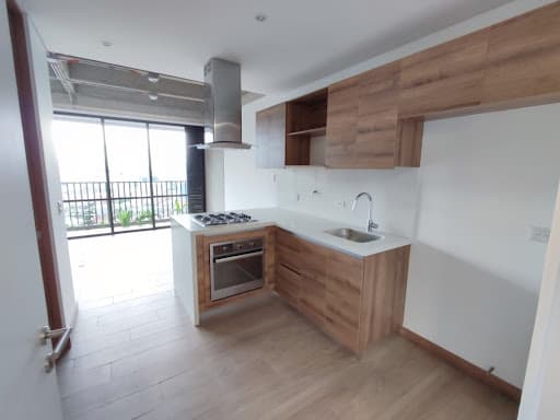 Apartaestudio en arriendo en Ciudad Del Rio, El Poblado, Medellín — foto 3 de 8