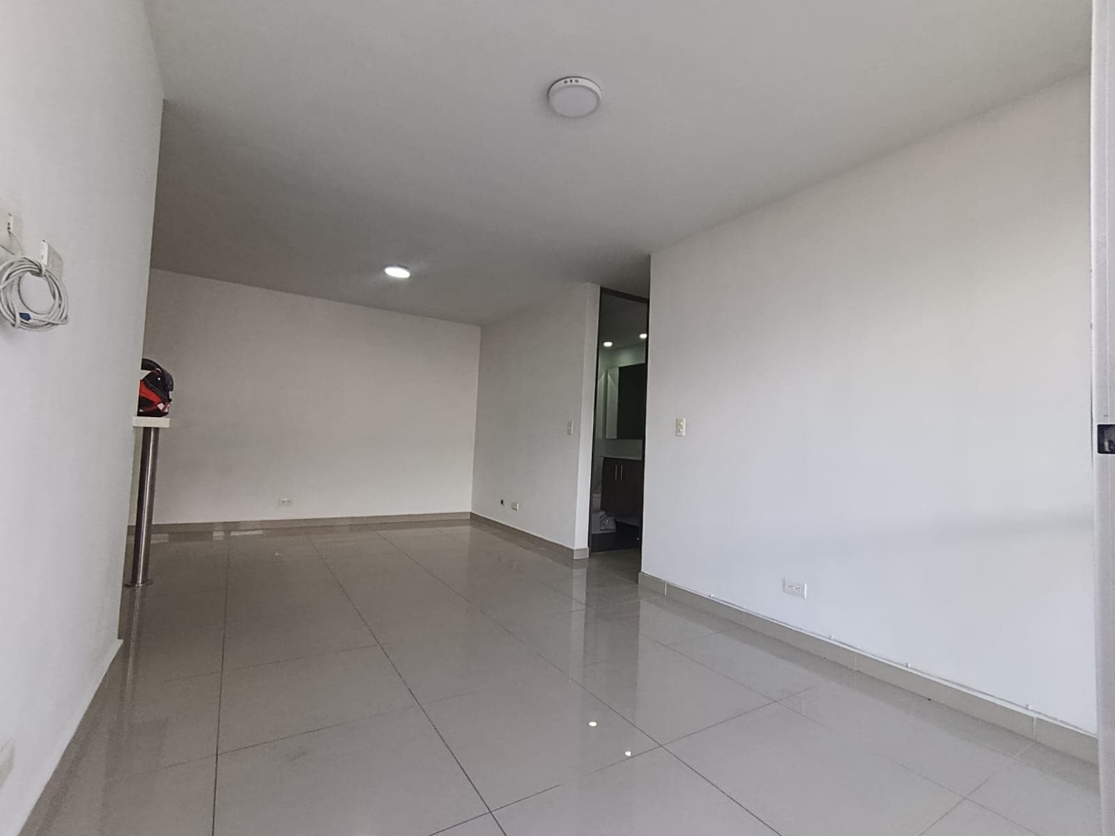 Apartamento en arriendo en La Florida, Bello — foto 3 de 15