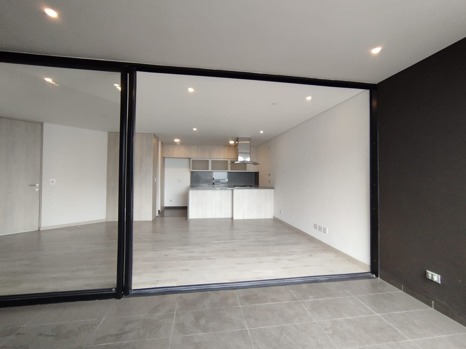 Apartamento en arriendo en Altos Del Cola Del Zorro, El Poblado, Medellín — foto 3 de 18